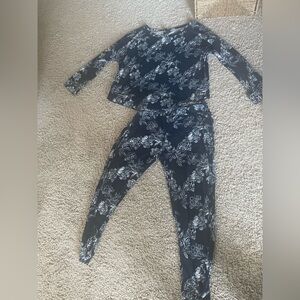 Tahari Woman’s Velour 2-Pc Woman’s Pajamas in SZ M